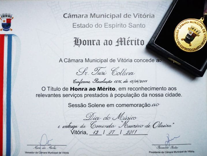 Honra ao mérito - câmara municipal de Vitória - Turi Collura