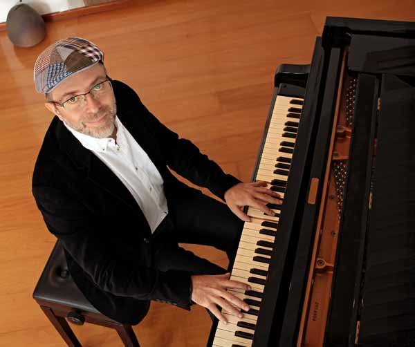 Turi Collura Pianista italiano radicado no Brasil